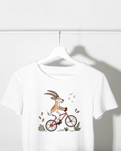 T-shirt avec une chèvre en selle style cartoon parfait pour les passionnés de cyclisme