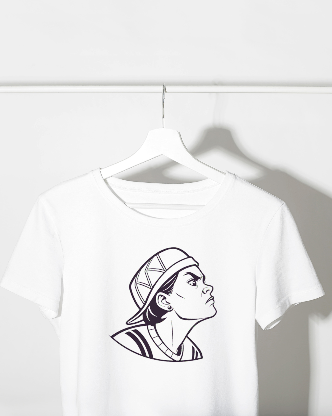 T-shirt moderne avec un jeune garçon en style vectoriel monochrome rebelle