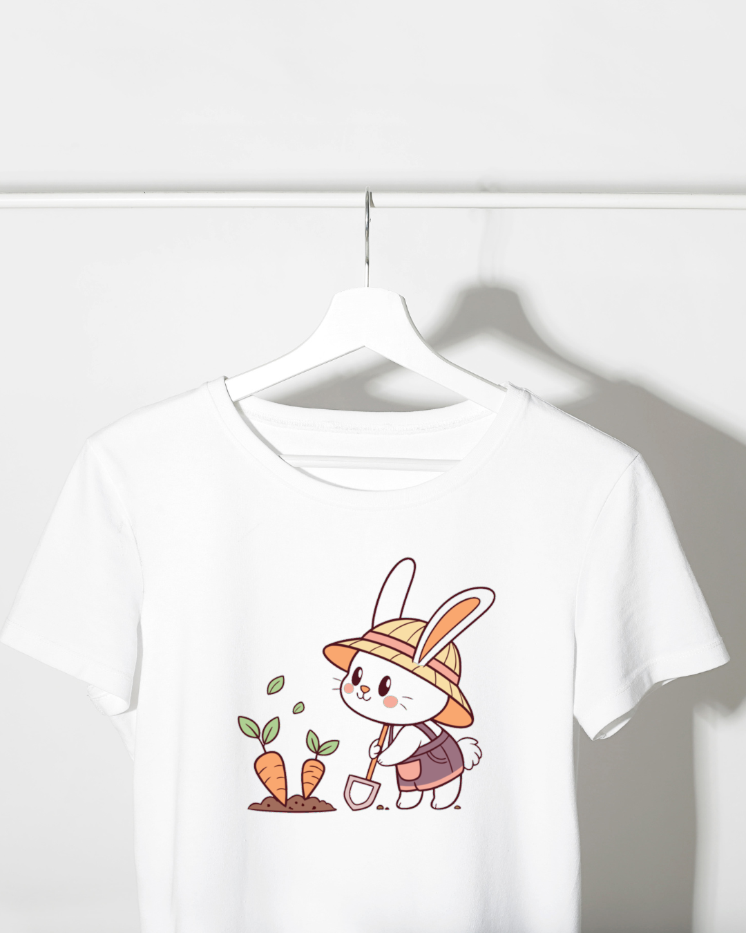 T-shirt original avec un lapin jardinier adorable sur le thème de la nature