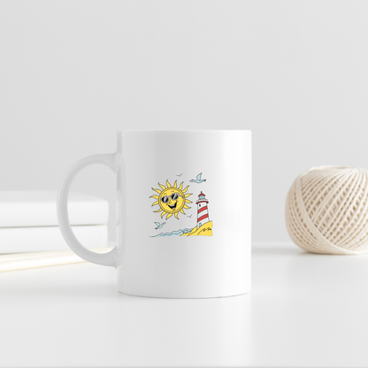 Mug estival avec un soleil souriant et un phare en style cartoon lumineux