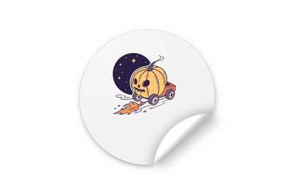 Sticker avec une citrouille fusée en mouvement sur fond blanc pour un thème Halloween