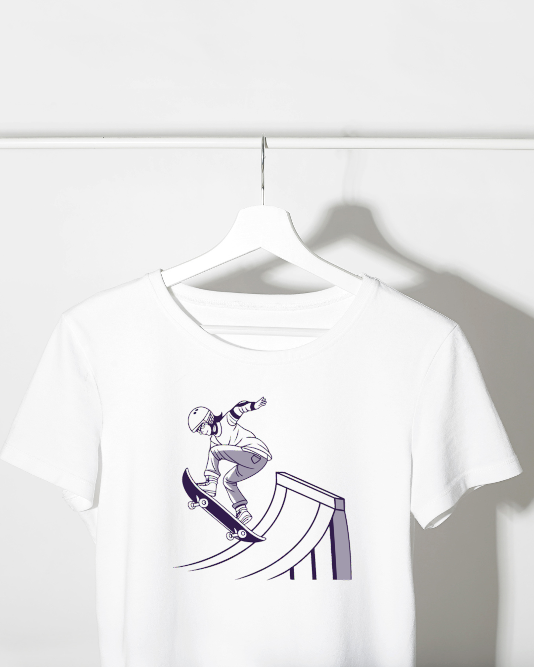 T-shirt urbain avec un skateur exécutant un saut dynamique en style linéaire svg