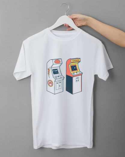 T-shirt avec illustration de jeu arcade pour fans du rétro.