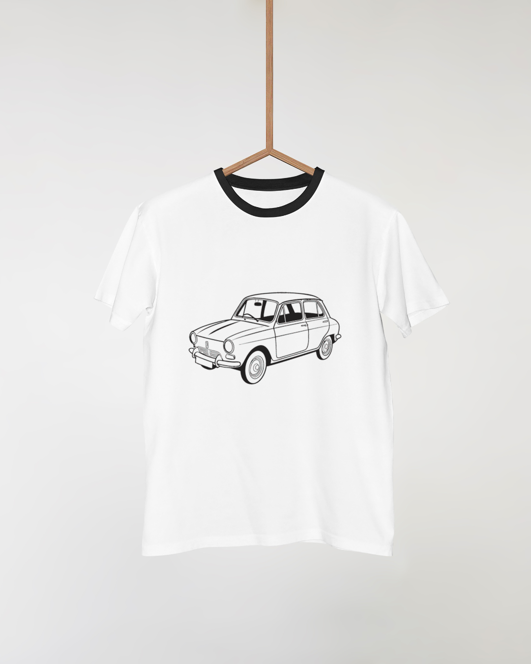 T-shirt avec imprimé voiture vintage, ajoutant du style rétro à votre garde-robe.