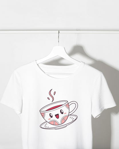 T-shirt avec motif kawaii coloré représentant une tasse joyeuse en pleine ébullition