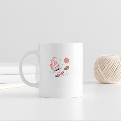 Mug vibrant avec une glace souriante sur skateboard style amusant et estival