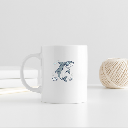 Mug avec dessin marin d’un requin souriant portant des lunettes de soleil