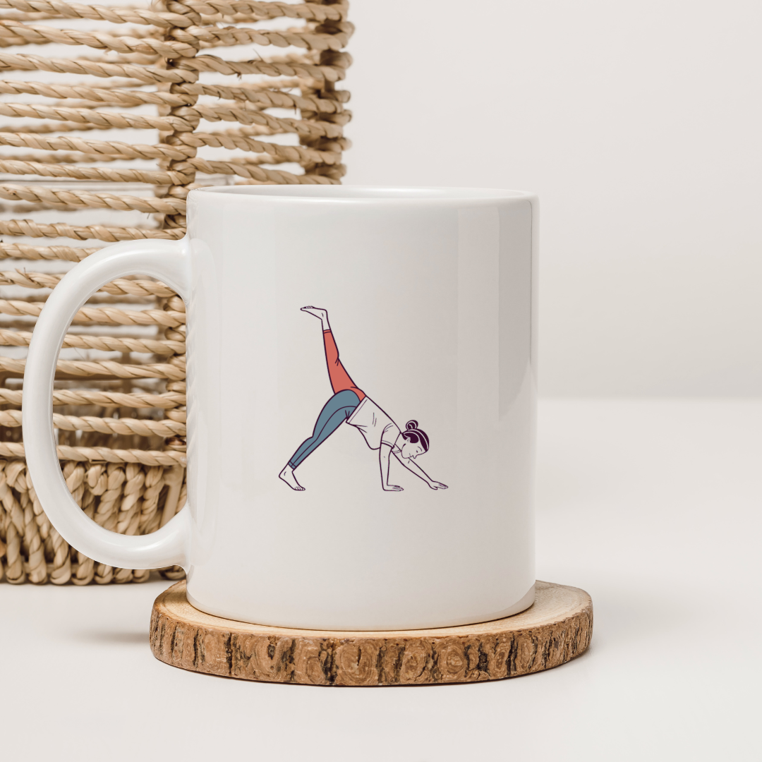 Mug bien-être zen avec motif femme effectuant du yoga dans un style minimaliste