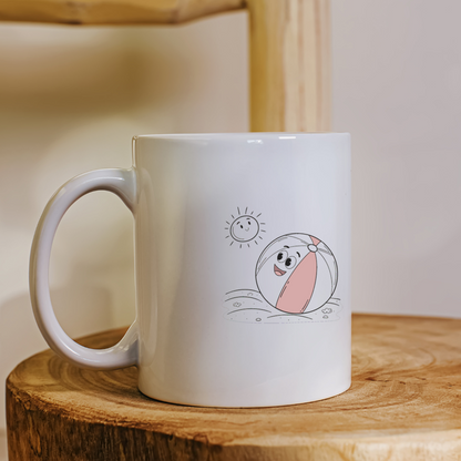 Un mug arborant une balle de plage pastel éclatante pour un style estival joyeux
