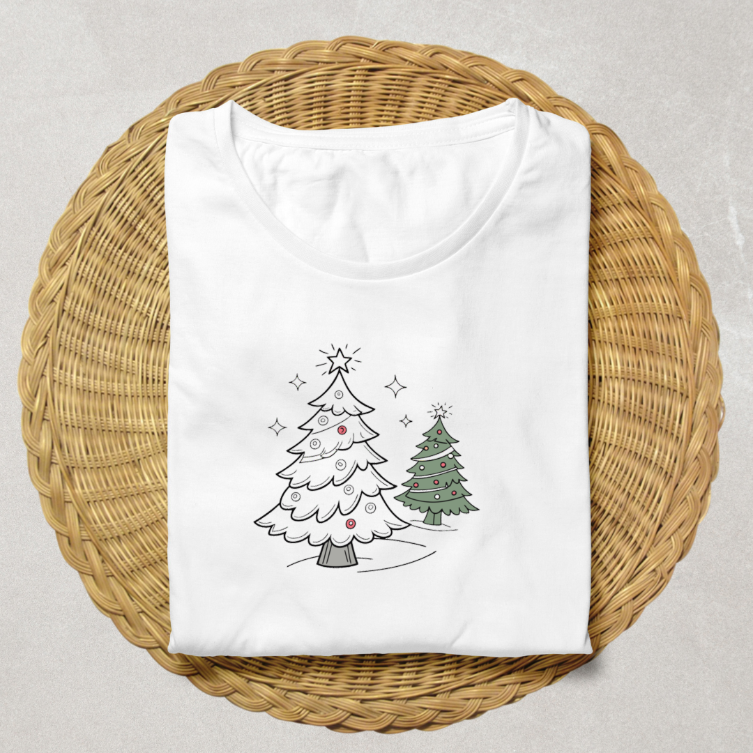 T-shirt festif orné d'un sapin étincelant, style moderne et créatif