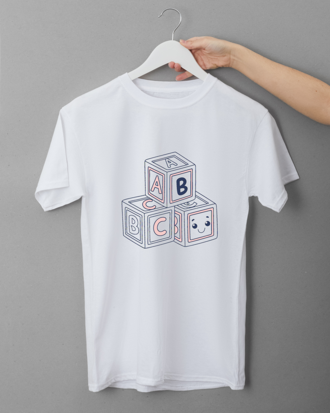 Graphique kawaii sur un t-shirt original, idéal pour enfants.