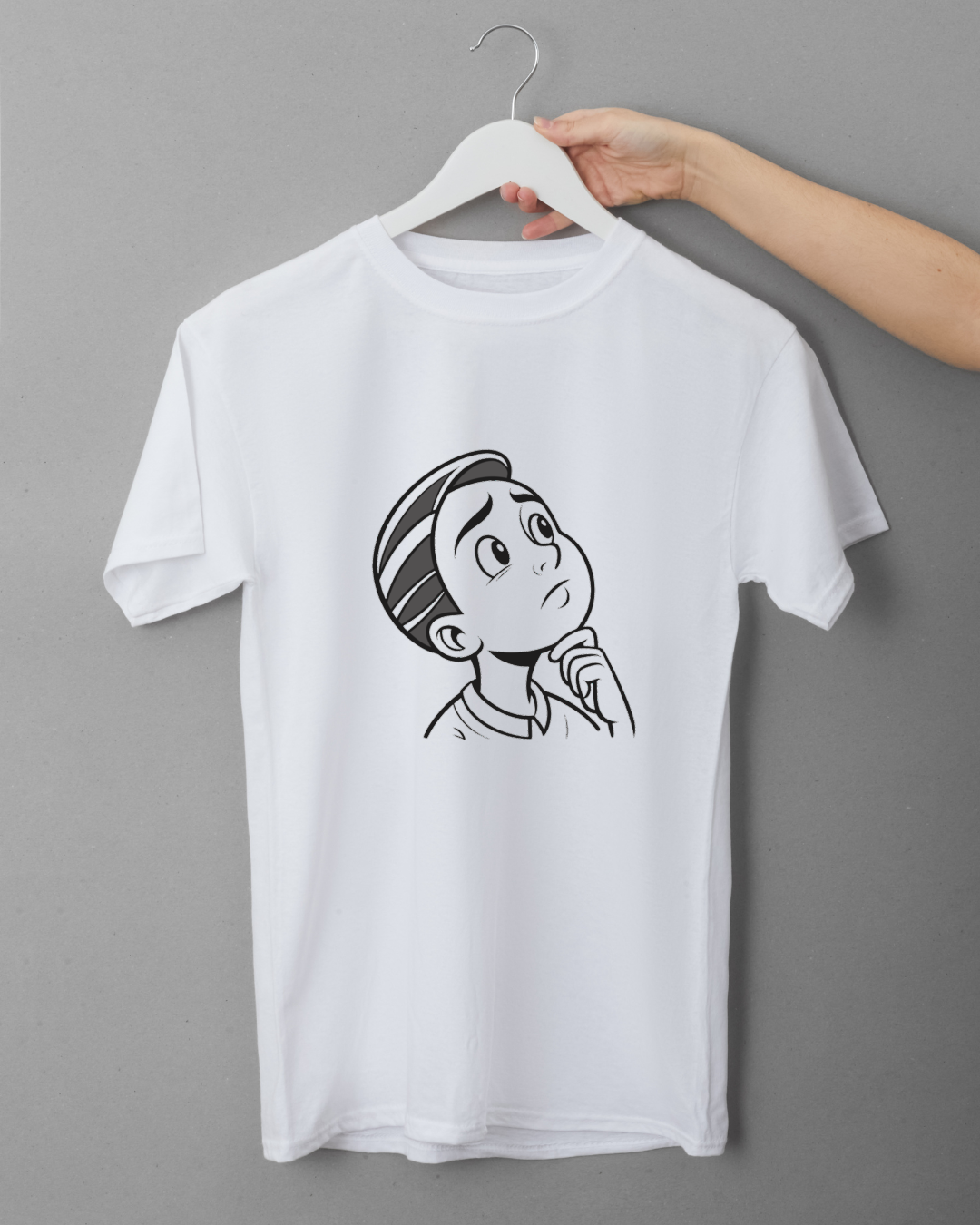 T-shirt éducatif avec jeune garçon pensif, style monochrome contemplatif
