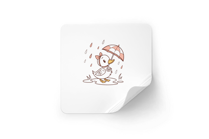 Sticker enfantin avec un caneton joueur sous la pluie, design adorable et ludique