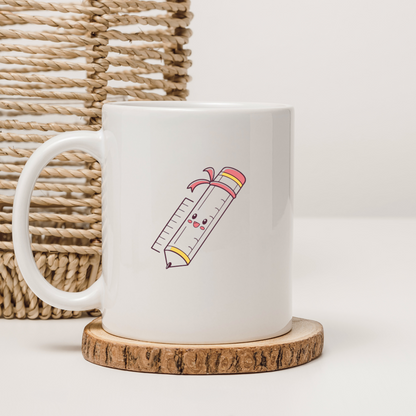 Mug décoré d'un crayon souriant style doodle thème éducatif