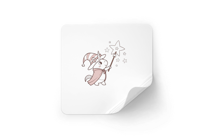 Sticker décoré avec une licorne magicienne étoilée style kawaii et féérique