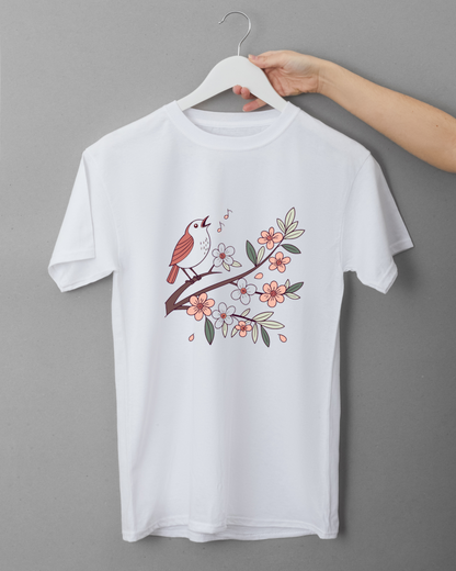 T-shirt avec motif d'oiseau chantant parmi des fleurs, style naturel et illustratif