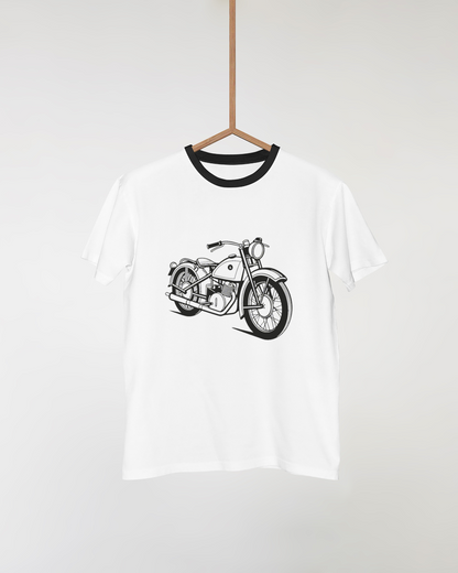Illustration moto vintage sur T-shirt, idéale pour personnalisation