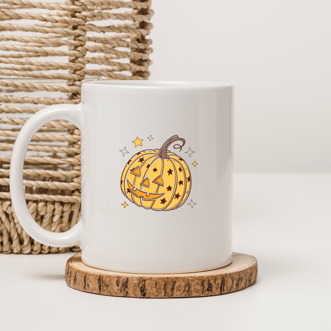 Mug festif avec citrouille joyeuse, style éclatant et thème Halloween