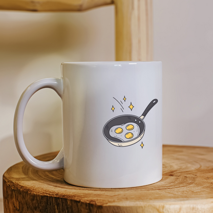 Mug avec omelette étoilée dans un style cartoon dynamique et créatif