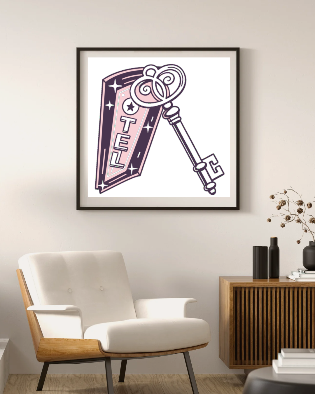 Illustration rétro de clé d'hôtel en violet sur mur, idéale pour déco vintage.