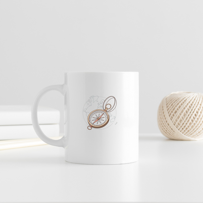 Mug blanc avec boussole minimaliste en style aventure exploration