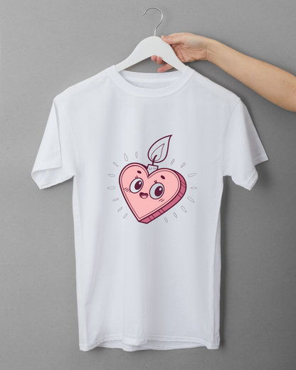 Illustration cœur bougie kawaii sur T-shirt, ajout mignon à votre garde-robe.