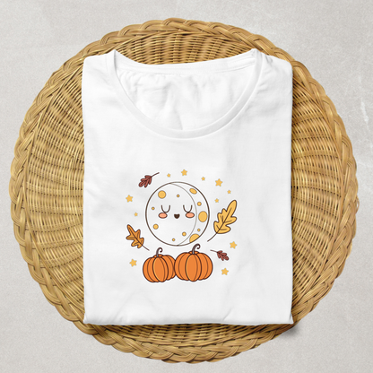 T-shirt automne avec lune kawaii et citrouilles motifs doux et enchanteurs