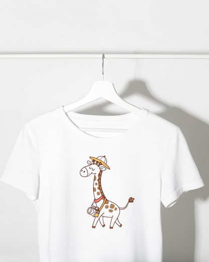 T-shirt avec girafe aventurière pastel, idéale pour un look safari tendance