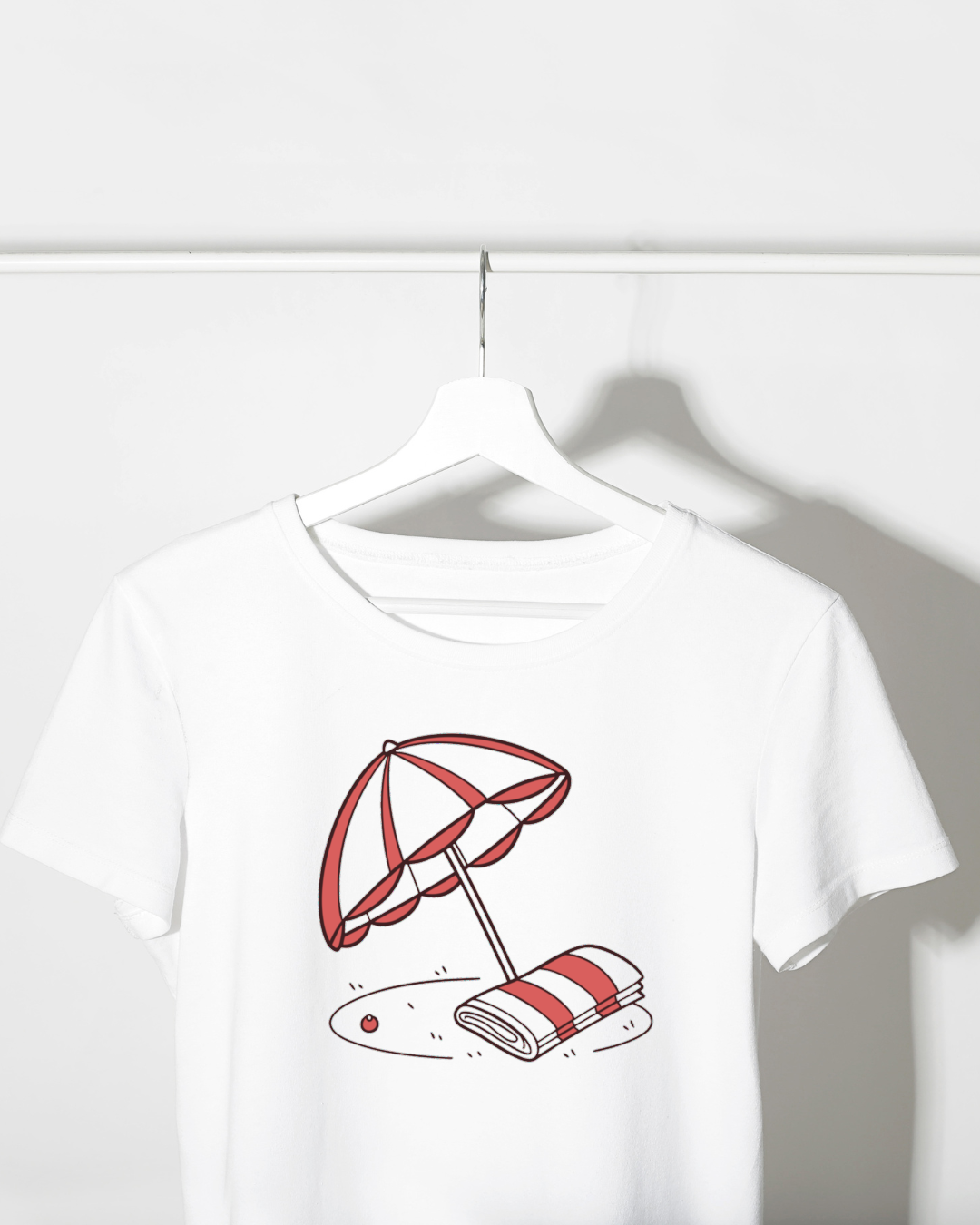T-shirt avec motif doodle relaxant de parasol nautique pour l'été