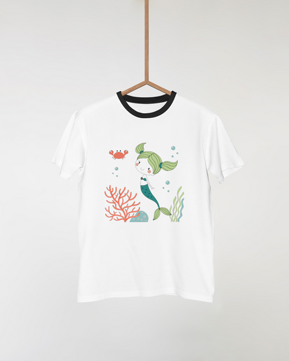 T-shirt avec motif cartoon sirène, ambiance marine, style numérique coloré