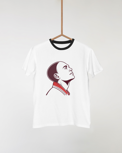 T-shirt présentant un art vectoriel captivant dans des teintes vibrantes