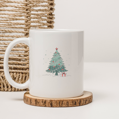 Mug décoré d'un doux motif festif avec sapin enchanté et cadeau