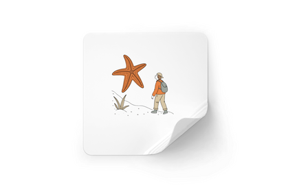 Sticker représentant une étoile de mer géante et un explorateur dans un style aventure