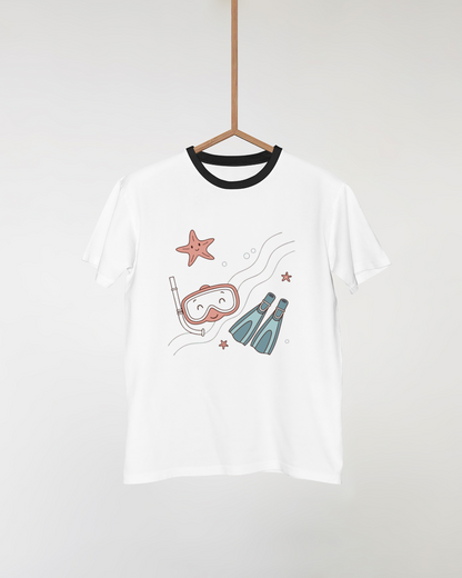 T-shirt affichant un plongeur souriant en style pastel évoquant une aventure marine