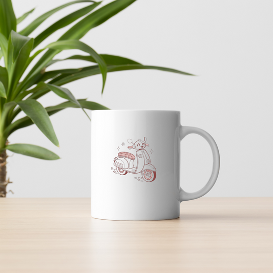 Mug avec motif scooter éclatant et coloré pour une touche joyeuse et urbaine