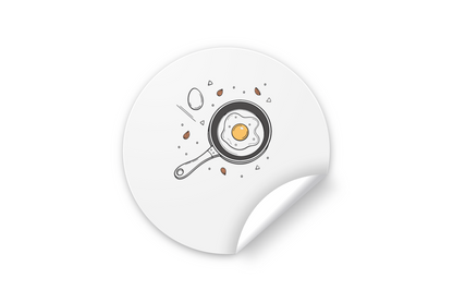Sticker avec œuf au plat minimaliste dans une poêle design pour déco cuisine