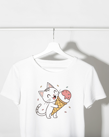 T-shirt vif montrant un chat kawaii savourant une glace avec charme gourmand
