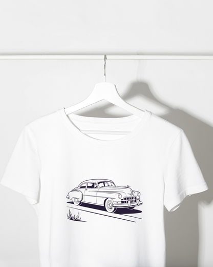 Cadillac Vintage en Route | Style Rétro SVG | Thème Nostalgie