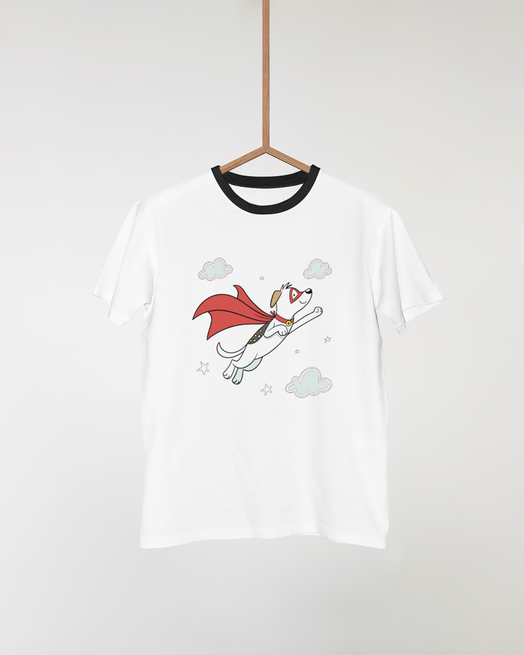 T-shirt aventure avec chien volant héros style cartoon amusant et dynamique