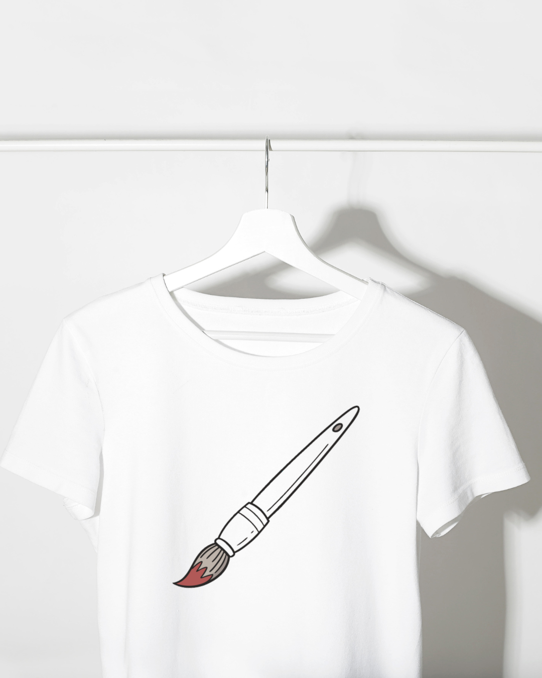 T-shirt avec pinceau stylisé minimaliste pour amateurs d'art et DIY