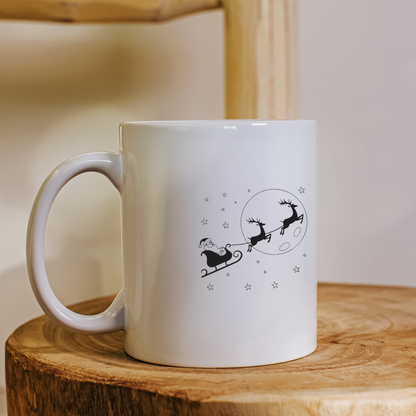 Mug monochrome avec Père Noël volant style féerique pour ambiance festive