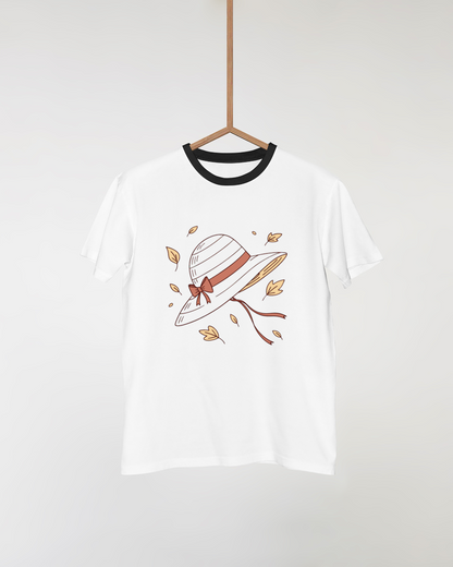 T-shirt au style automnal avec un élégant chapeau d'été flottant