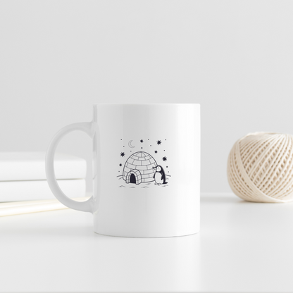 Mug décoré d'un pingouin rêveur enjoué sous un ciel étoilé nuit polaire