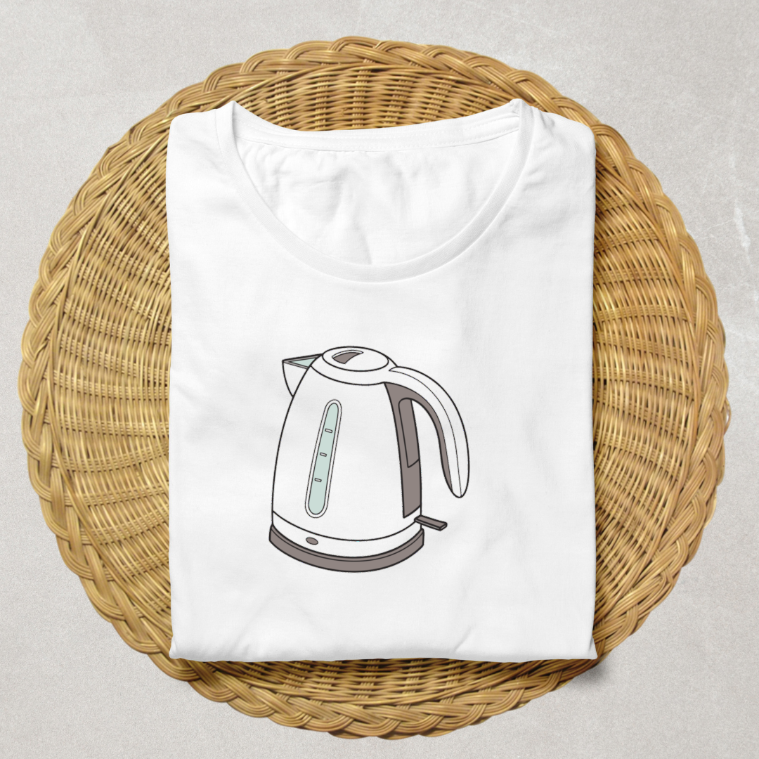 T-shirt affichant une bouilloire moderne dans un style artistique contemporaine
