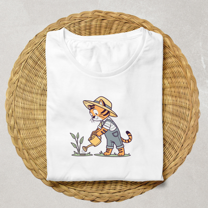 T-shirt avec un adorable tigre jardinier arrosant dans un style nature doux et charmant
