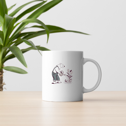 Mug avec dessin minimaliste d'un ours s'occupant d'un jardin