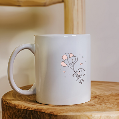 Mug design avec illustration bébé et ballons kawaii