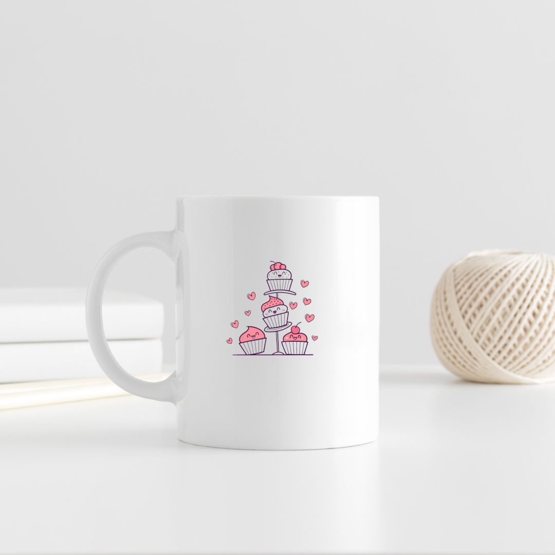 Illustration kawaii de cupcakes sur mug, cadeau adorable et personnalisé.