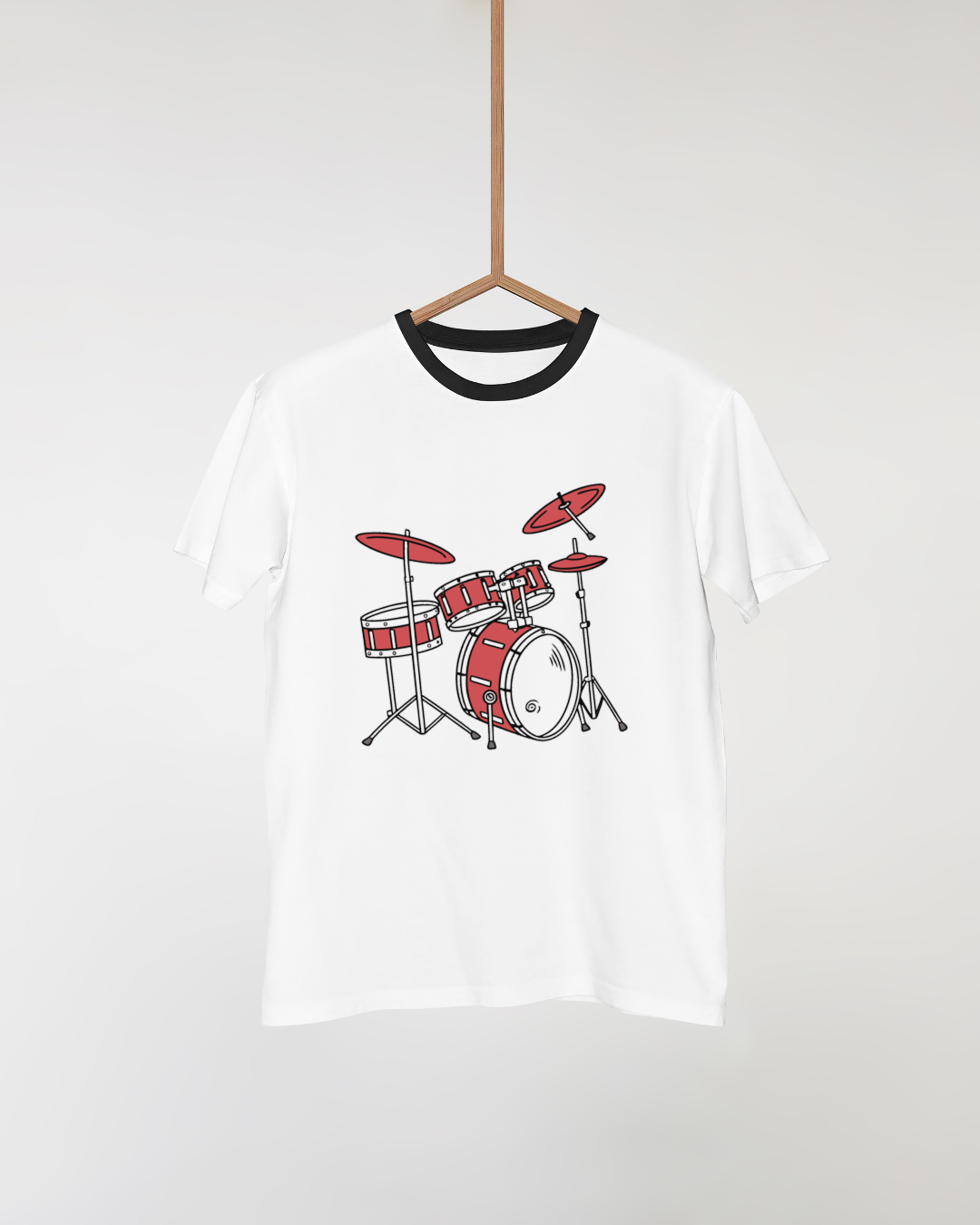 T-shirt avec batterie stylisée minimaliste ambiance musique créative