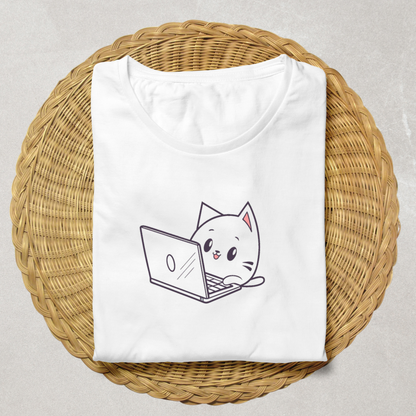 T-shirt avec un chat adorable sur fond vectoriel décontracté et techno
